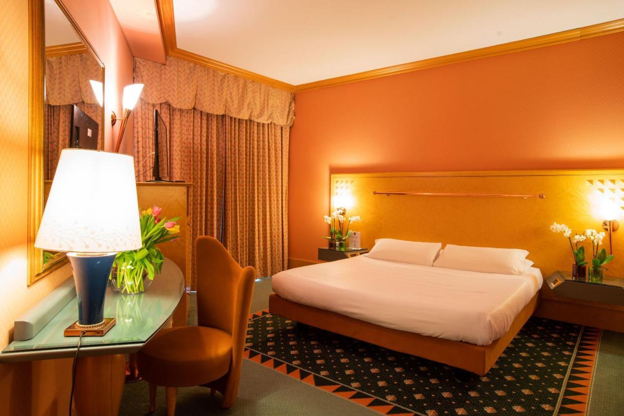 Shg Hotel Antonella Pomezia Kültér fotó