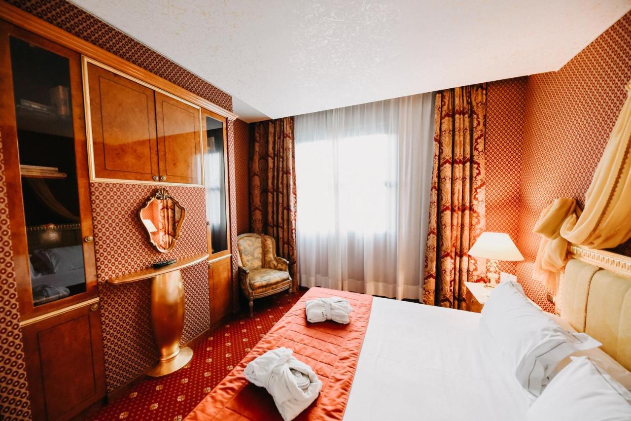 Shg Hotel Antonella Pomezia Kültér fotó