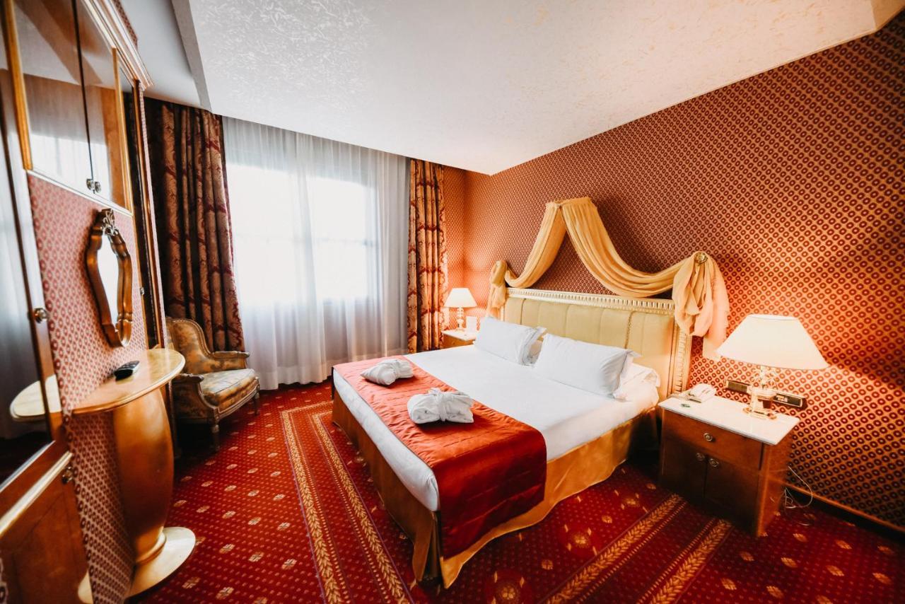 Shg Hotel Antonella Pomezia Kültér fotó