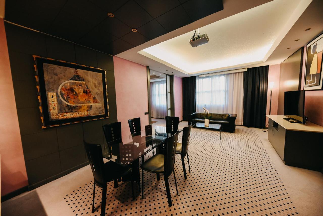 Shg Hotel Antonella Pomezia Kültér fotó