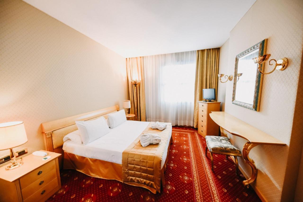 Shg Hotel Antonella Pomezia Kültér fotó