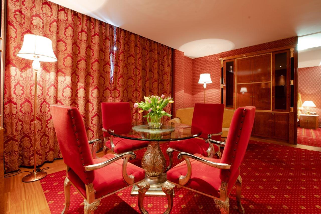 Shg Hotel Antonella Pomezia Kültér fotó